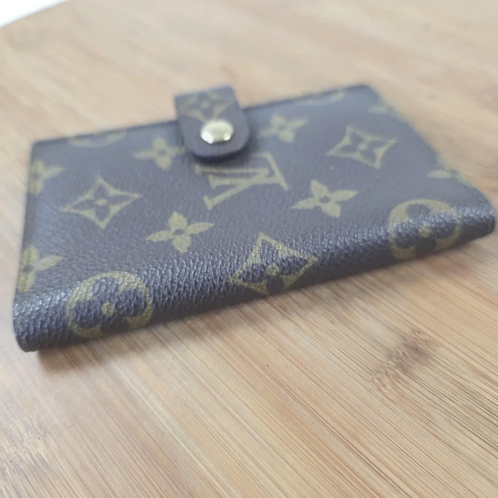 Louis Vuitton pre owned